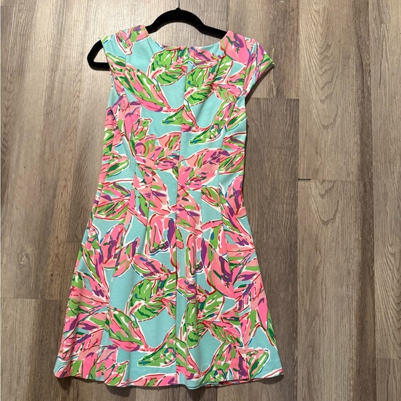 Lily Pulitzer shift dress🌷💐 - Picture 4 of 4